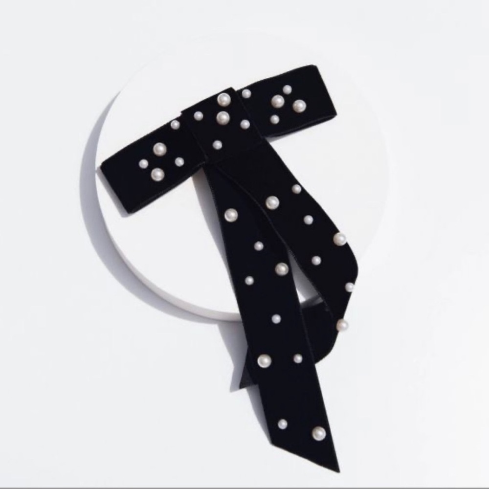 Kristin Ess The Pearl Embellished Bow Slide Clip